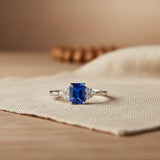 Anello in Zaffiro a Taglio Ottagonale