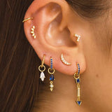 Stud per Piercing Piatto a Curva con Cinque Petali in Titanio