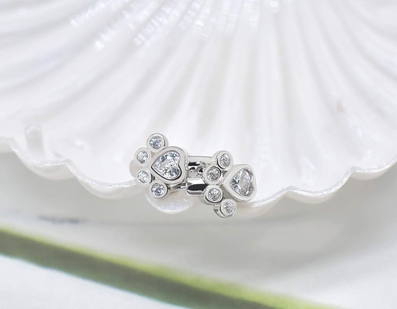 Orecchini Huggie a Forma di Zampa con Zirconia Luccicante