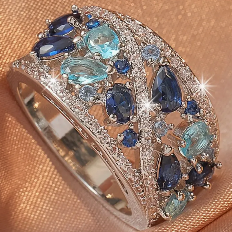Anello in Zirconia Blu Vintage