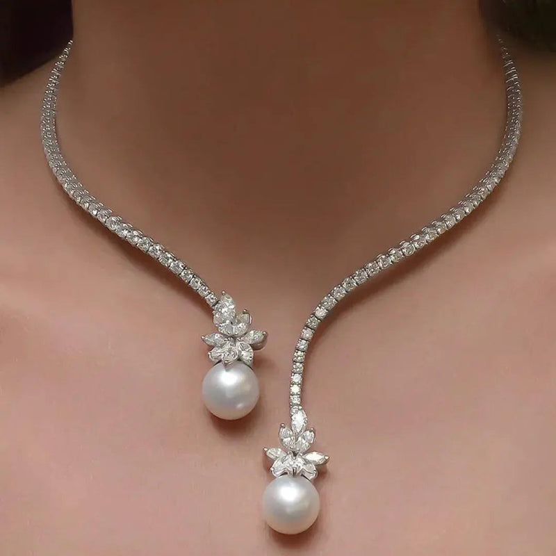 Collana elegante e lucente con perle in argento sterling