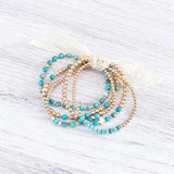 Bracciale con Charm a Croce in Perline Turchesi Vintage