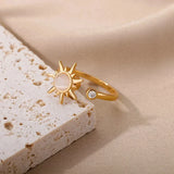 Anello in Oro con Pietra Luna Celestiale