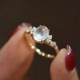 Anello in Diamante di Pietra Lunare