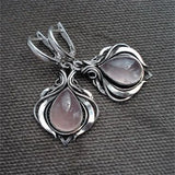 Orecchini in stile vittoriano vintage con goccia d'acqua intarsiata con pietre rosa