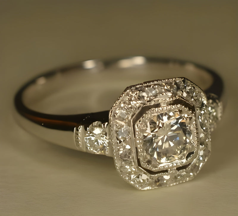 Anello Vintage in Argento Cristallino