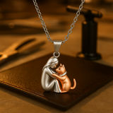 Collana con Ciondolo a Forma di Abbraccio di Gatto