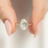 Anello in Oro con Diamante