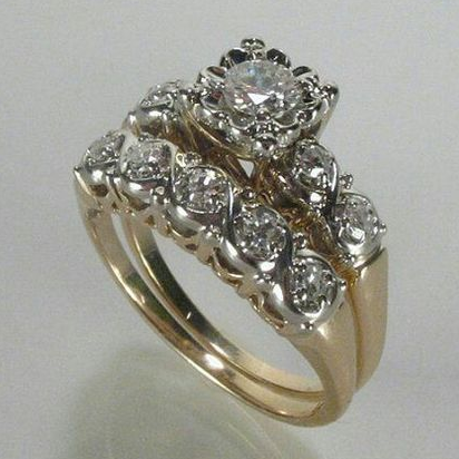 Anello Vintage Dorato Scintillante