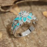 Anello Elegante in Cristallo Turchese a Fiore