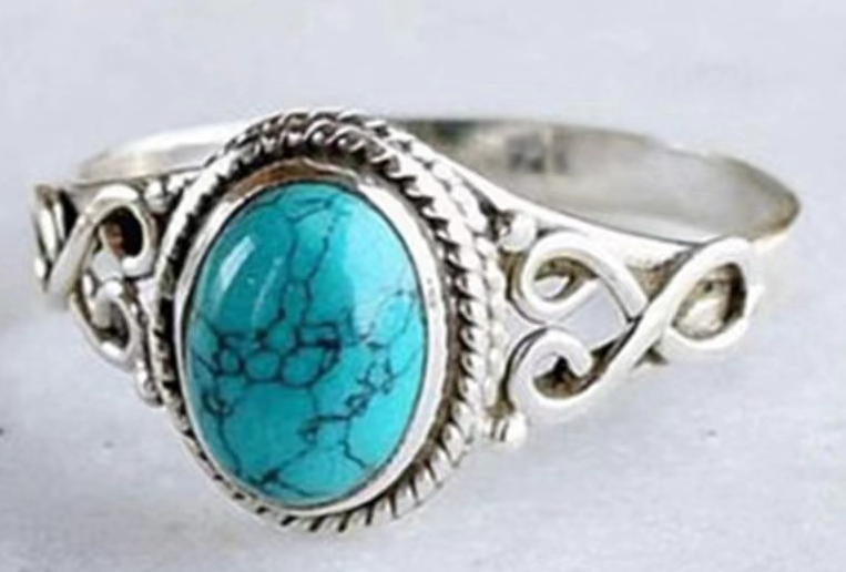 Anello Ovale in Argento con Turchese Senza Tempo