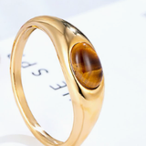 Anello in Oro con Cabochon Ambra Slim